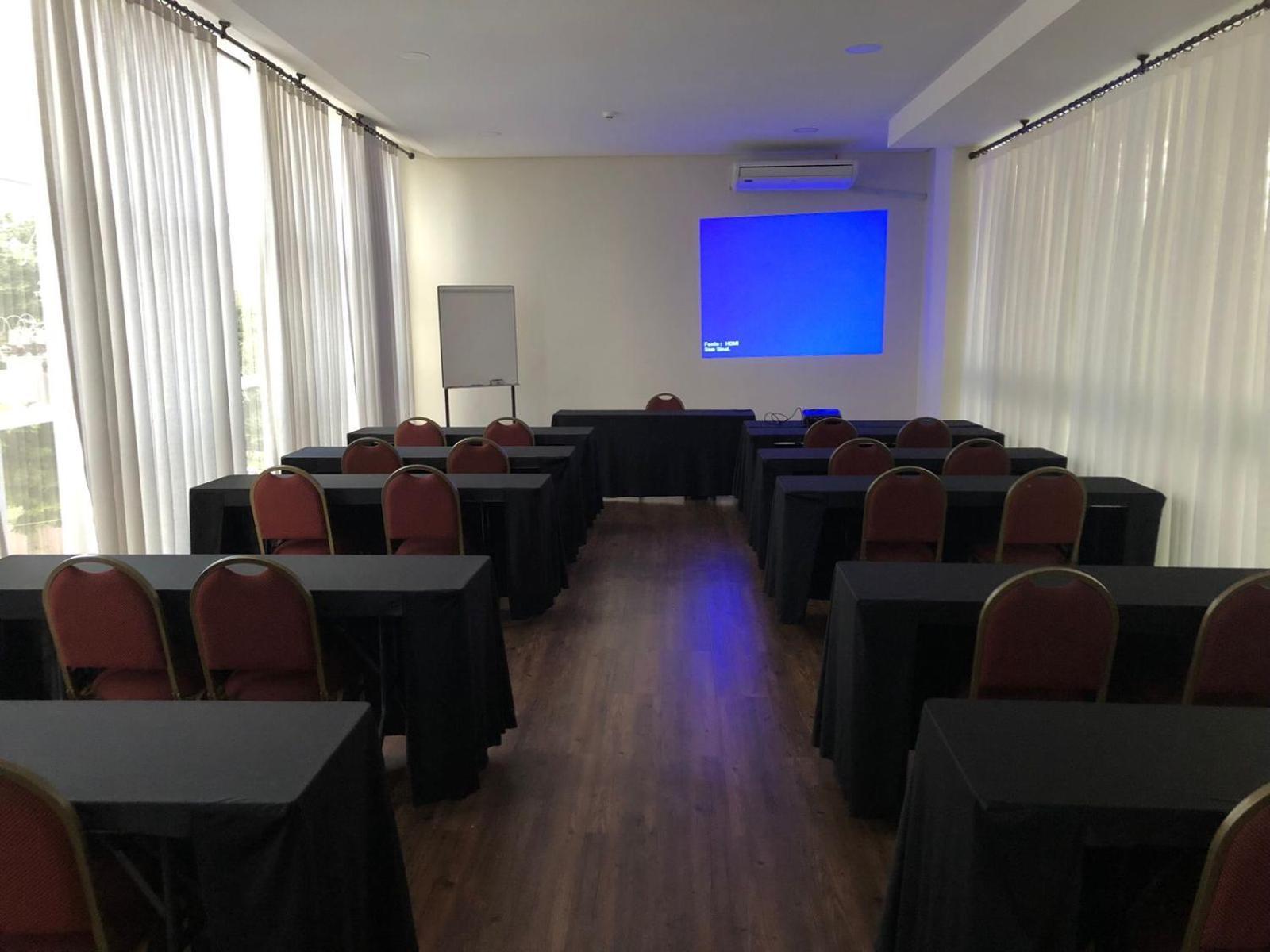 Hotel Maestro Executive Toledo Toledo  Kültér fotó