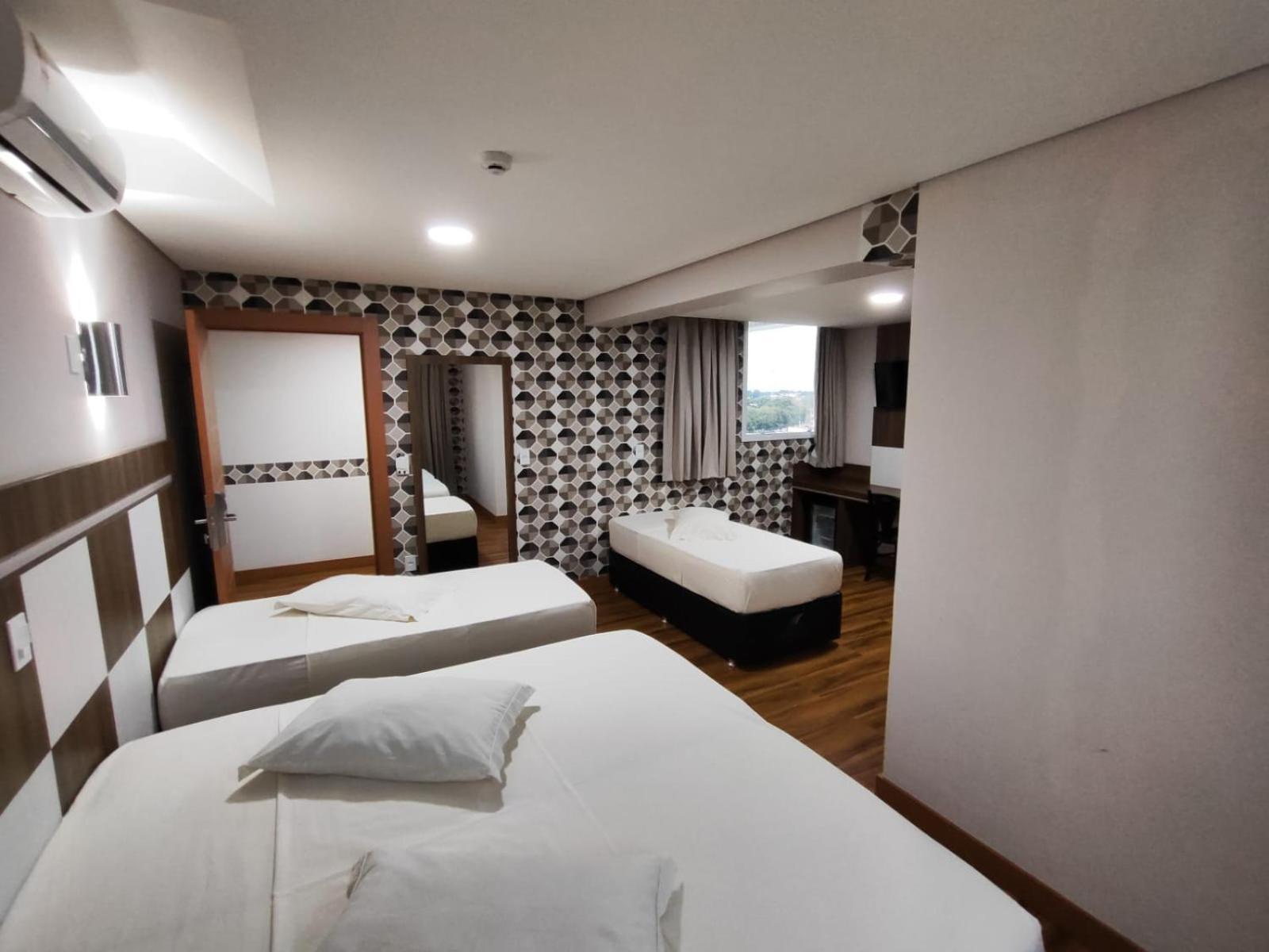 Hotel Maestro Executive Toledo Toledo  Kültér fotó
